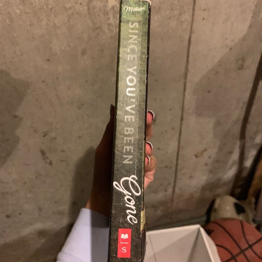 book - Picture 3 of 3